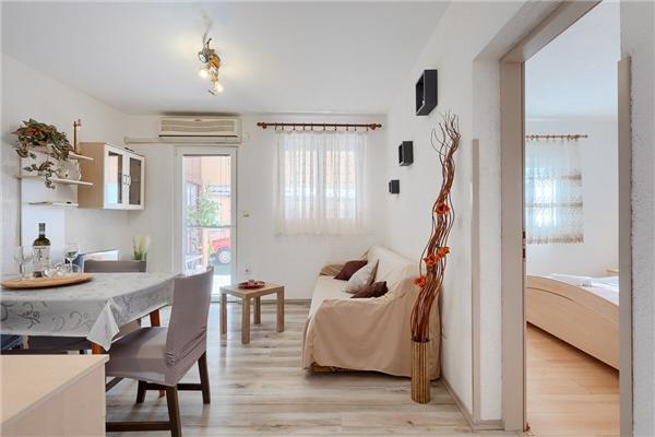 Apartment A1, for 9 persons