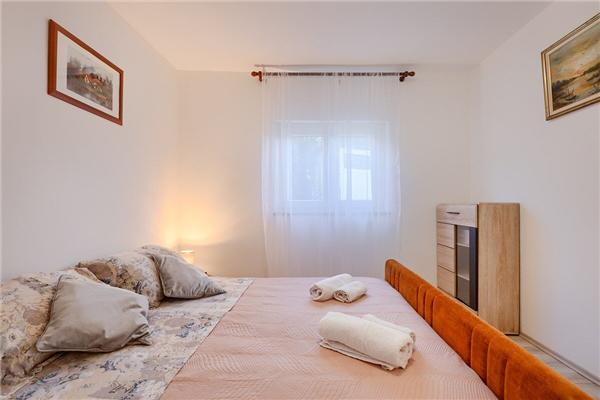 Apartment A1, for 9 persons