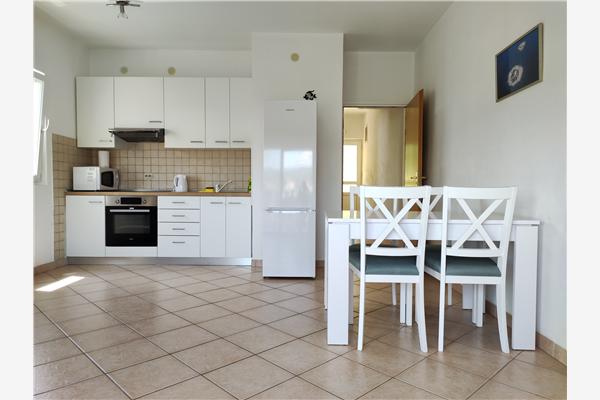 Apartment A1, for 5 persons