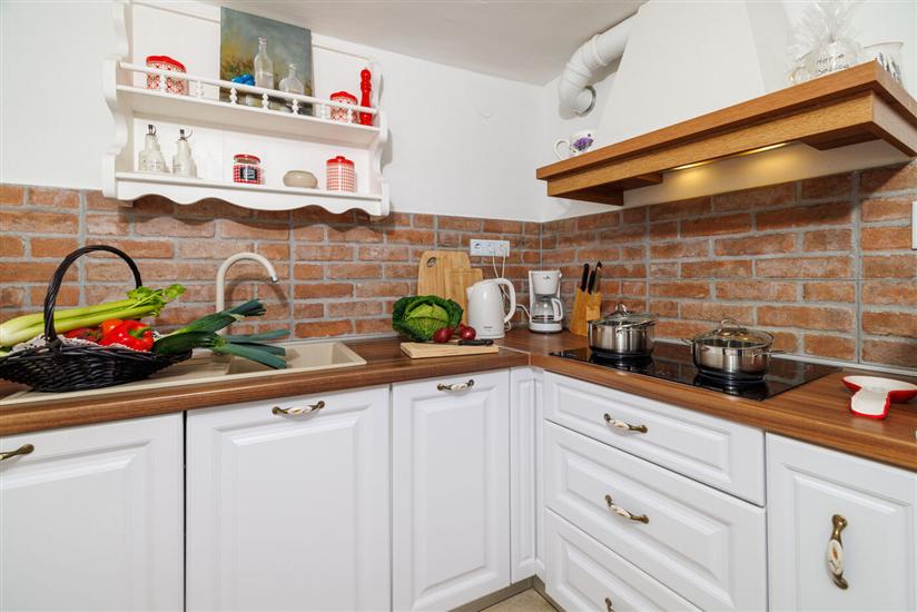 House K1, for 8 persons