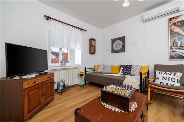 House K1, for 8 persons