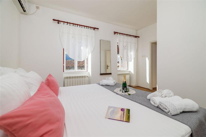 House K1, for 8 persons