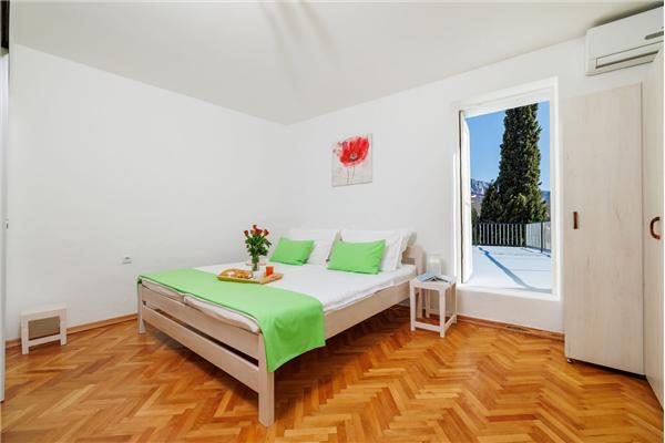 House K1, for 8 persons