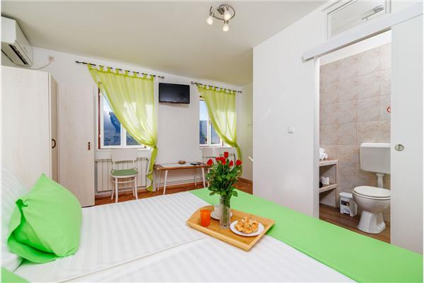 House K1, for 8 persons