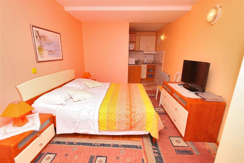 Apartment A2, for 2 persons