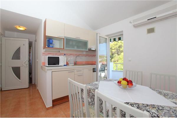 Apartment A5, for 4 persons