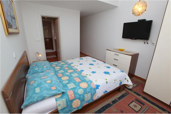 Apartment A6, for 2 persons