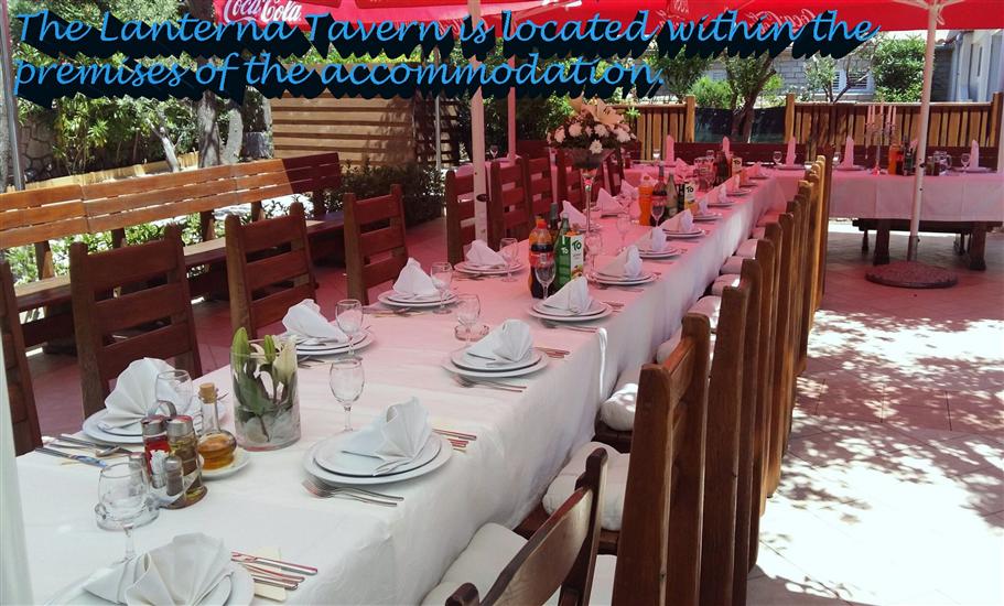 Apartments Mandre near sea