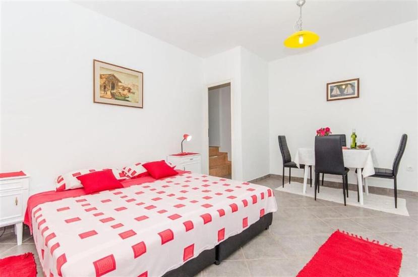 House K1, for 5 persons