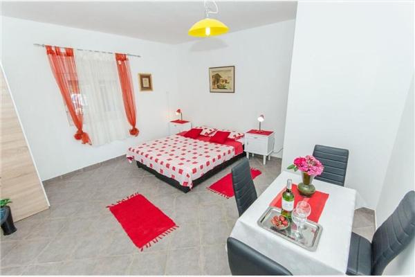 House K1, for 5 persons