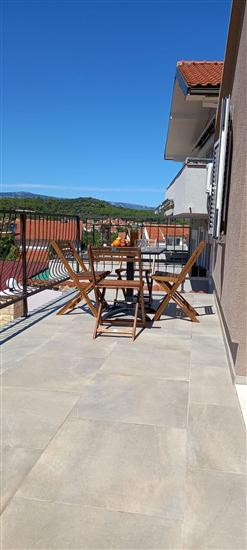 Apartment A2, for 6 persons