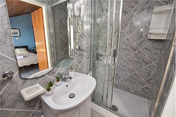 Apartment A5, for 2 persons