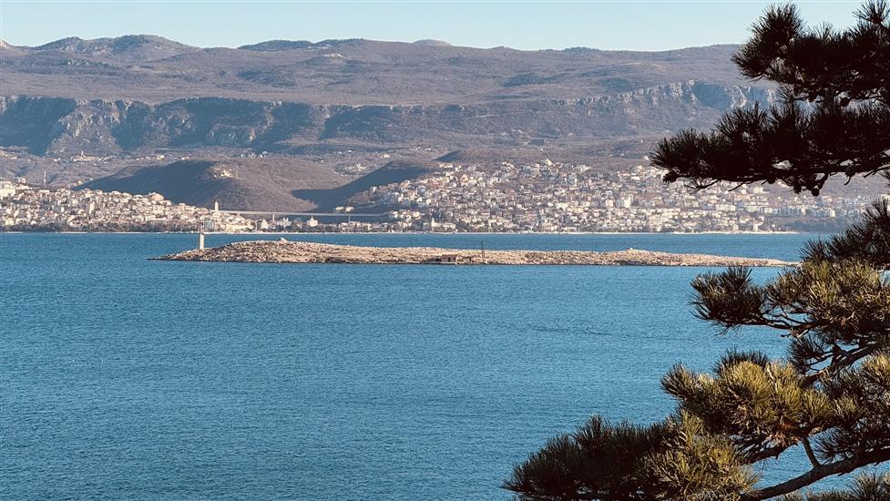 Apartments Ivo P. with Sea View