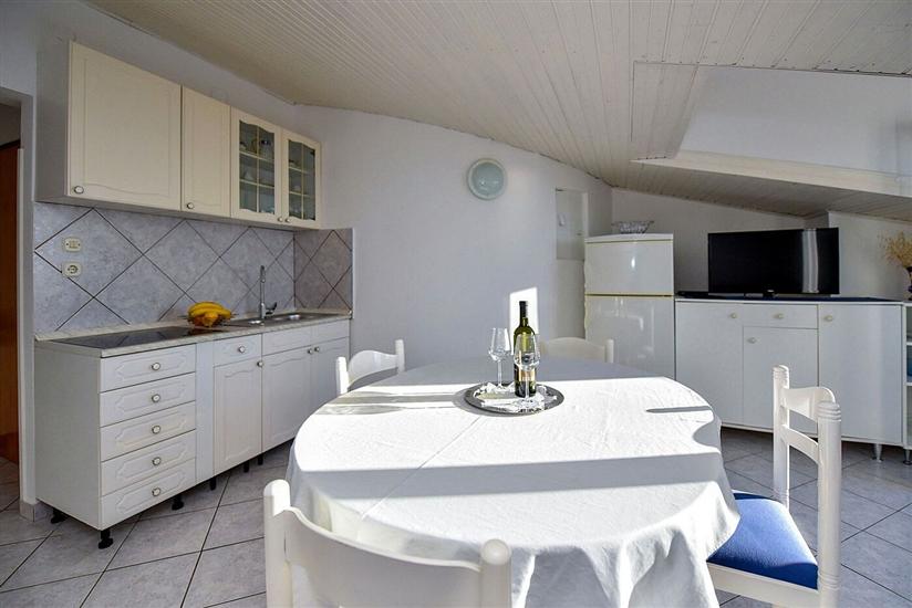 Apartment A7, for 4 persons