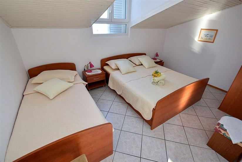 Apartment A7, for 4 persons