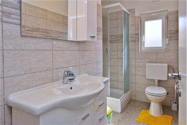 Apartment A2, for 6 persons