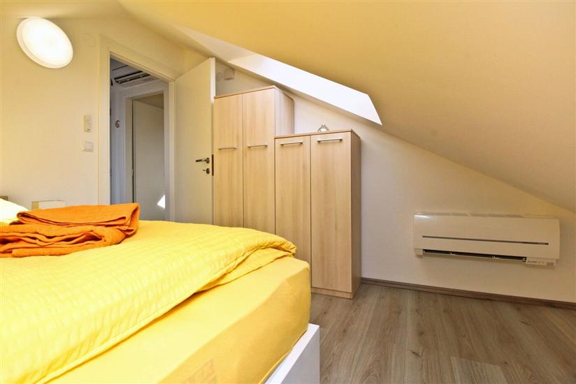 Apartment A3, for 6 persons