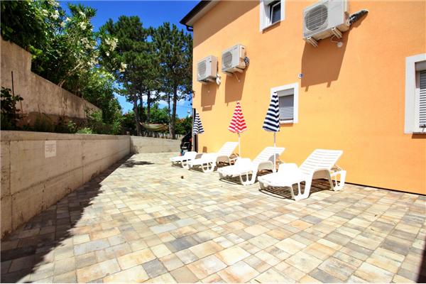 Apartment A3, for 6 persons