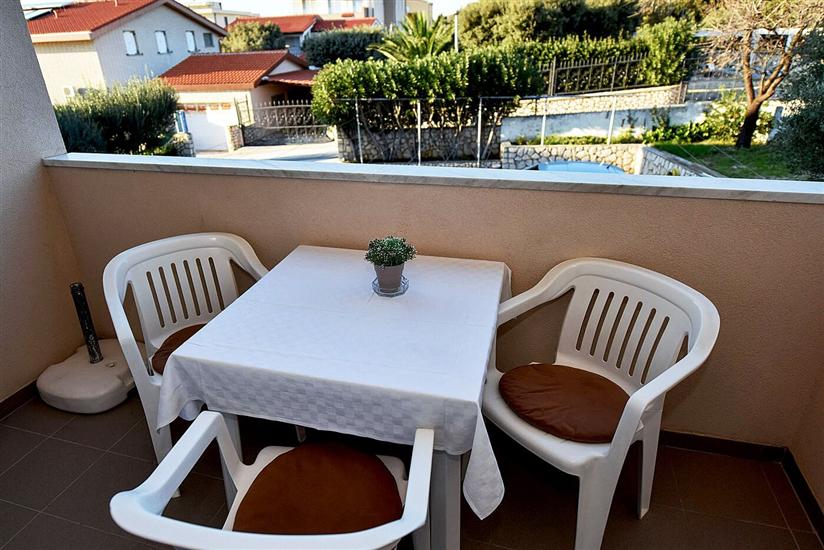 Apartment A8, for 2 persons