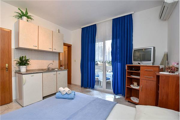 Apartment A9, for 2 persons