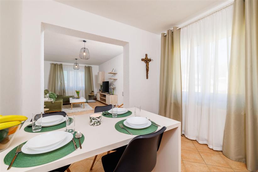 Apartment A2, for 4 persons