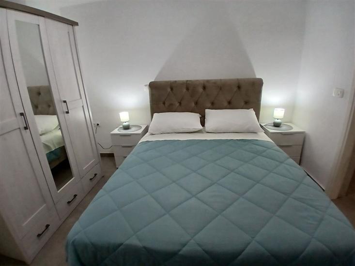 Apartment A1, for 6 persons