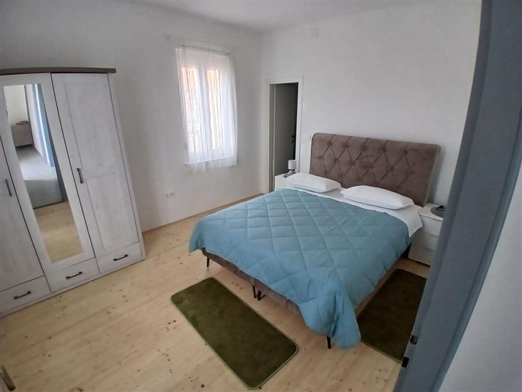 Apartment A3, for 6 persons