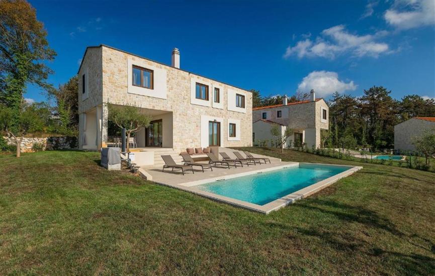 Villa Minerva s bazenom