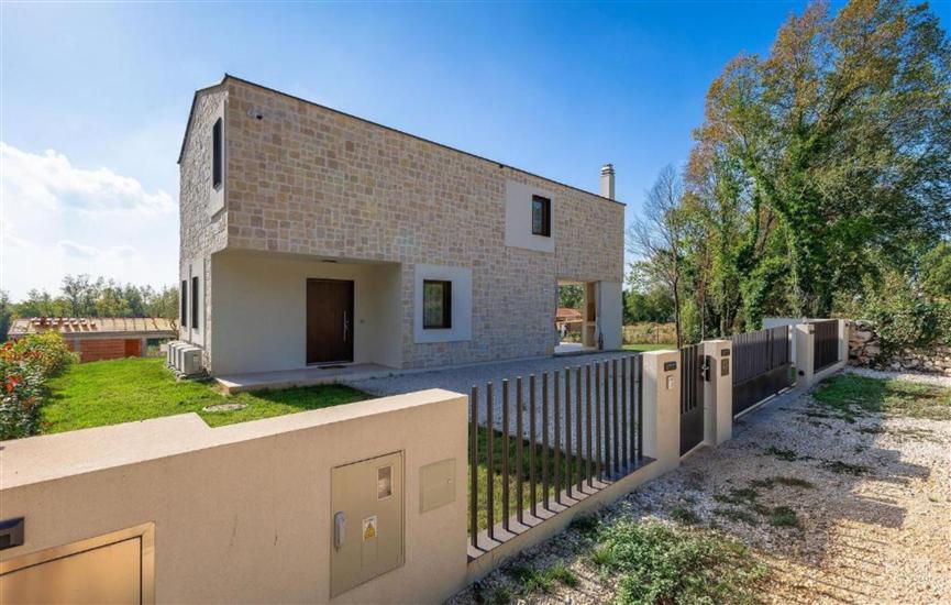 Villa Minerva s bazenom