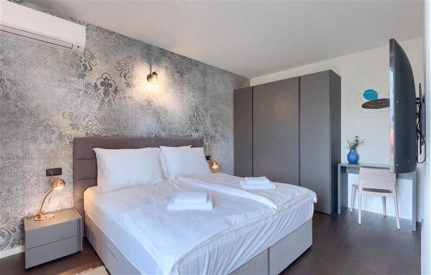 House K1, for 8 persons