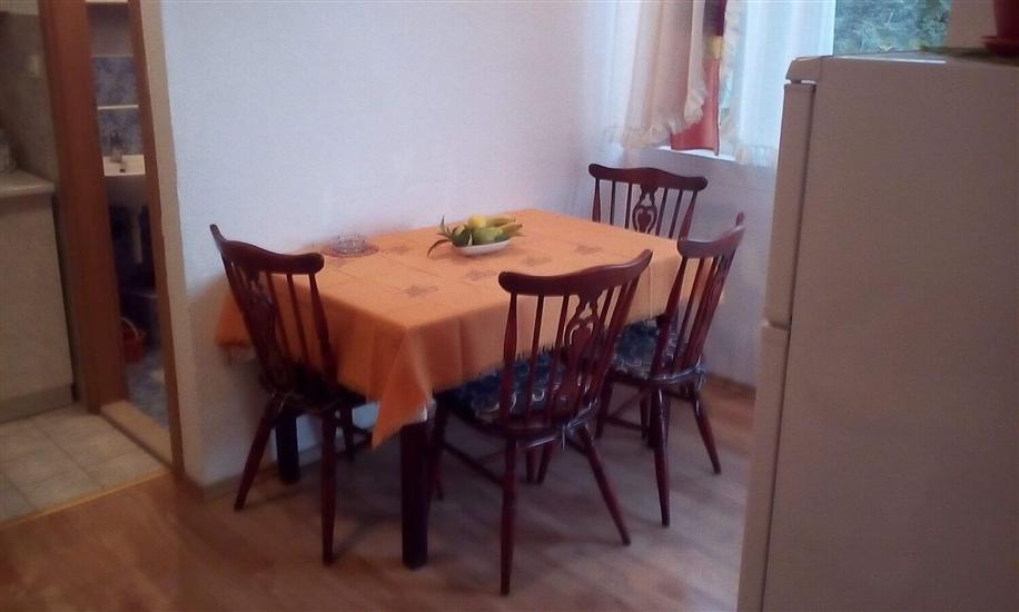 Apartment A2, for 4 persons