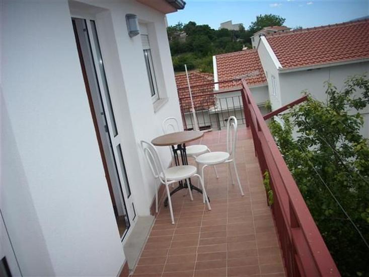 Apartment A3, for 5 persons