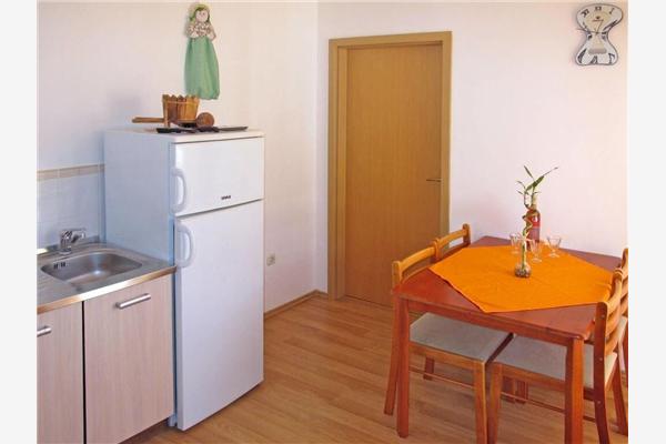 Apartment A3, for 5 persons