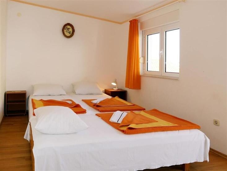 Apartment A3, for 5 persons