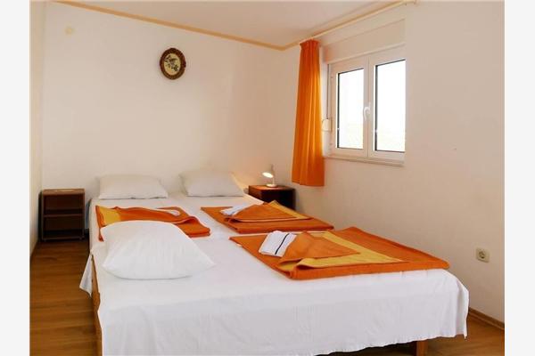 Apartment A3, for 5 persons