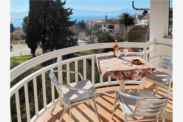 Apartment A4, for 4 persons