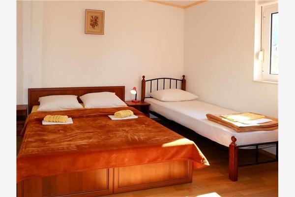 Apartment A4, for 4 persons