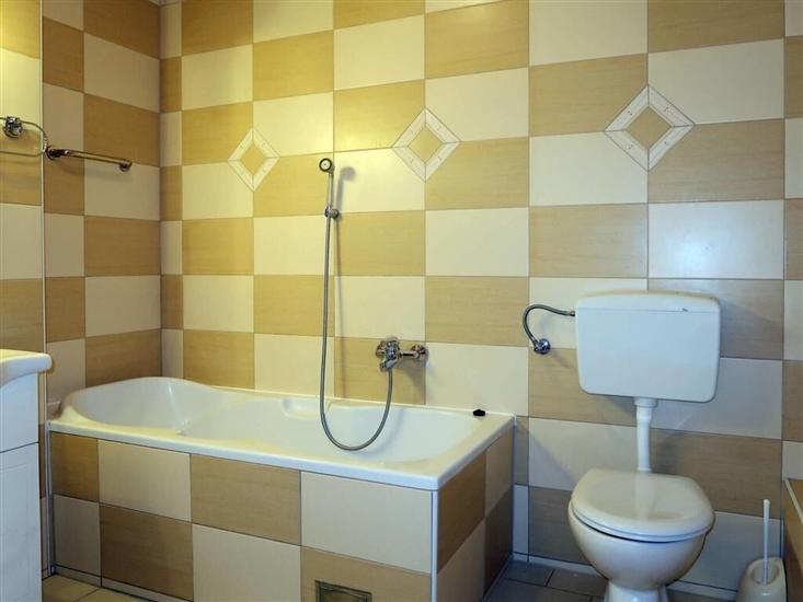 Apartment A4, for 4 persons