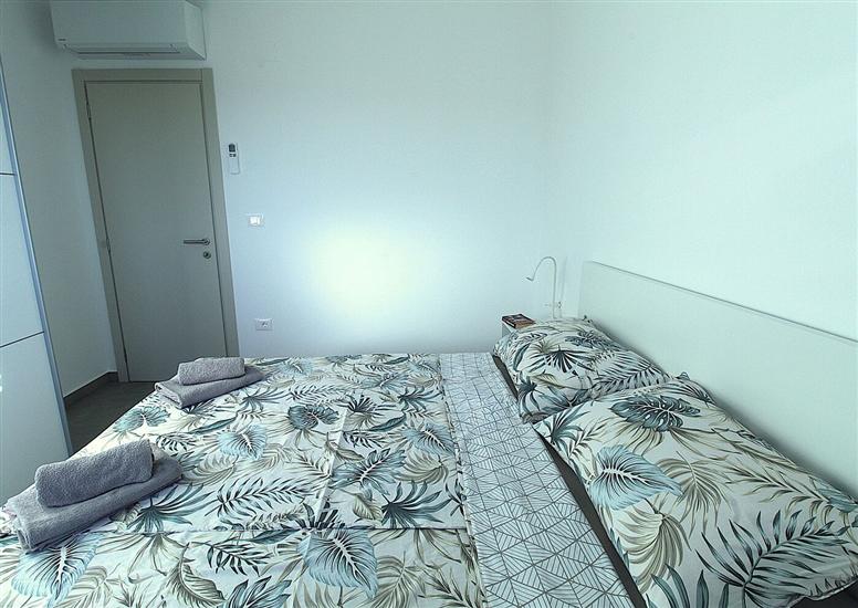 Apartment A6, for 6 persons