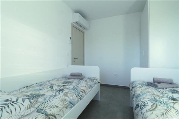 Apartment A6, for 6 persons