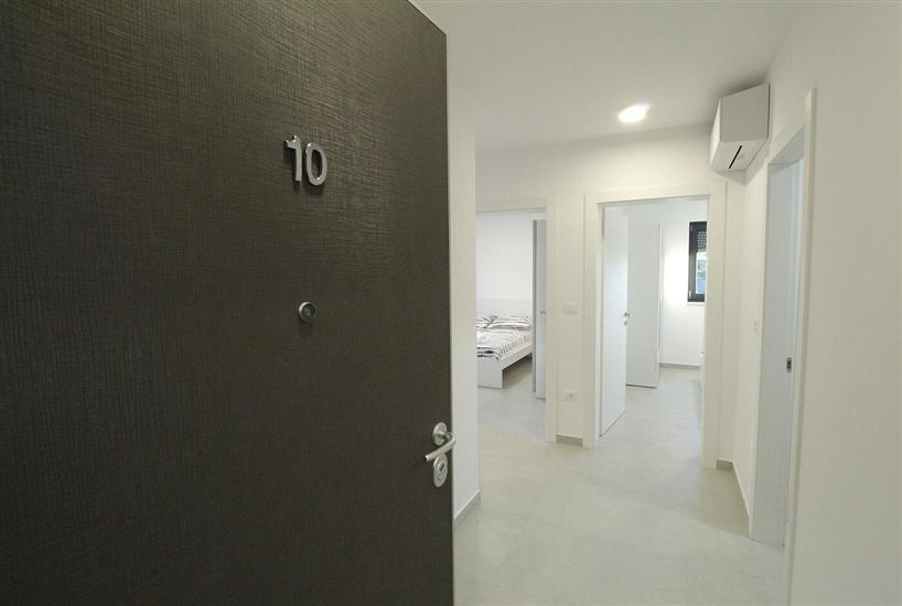 Apartment A10, for 6 persons
