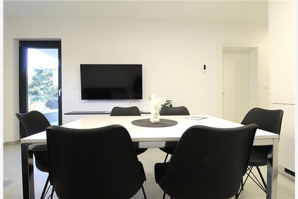 Apartment A10, for 6 persons