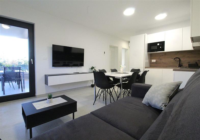 Apartment A10, for 6 persons