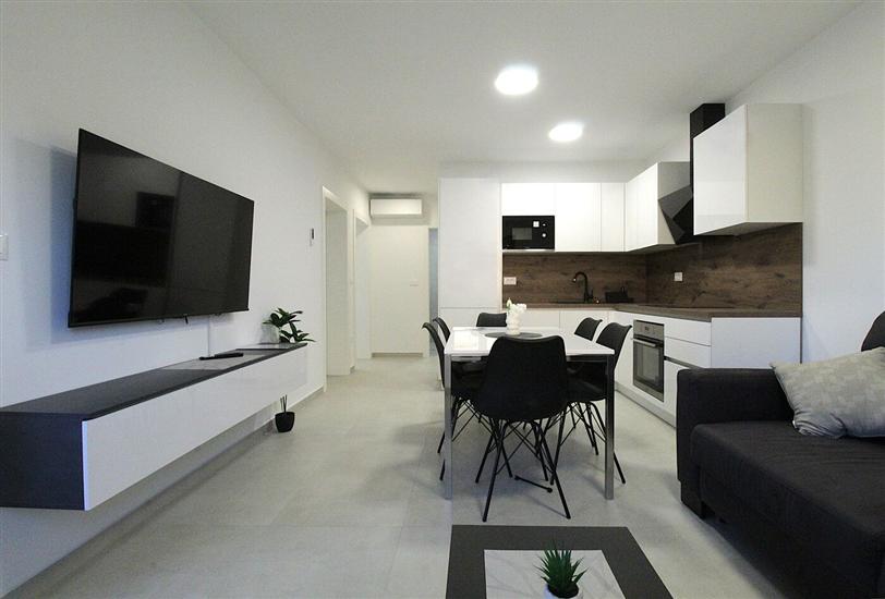 Apartment A10, for 6 persons