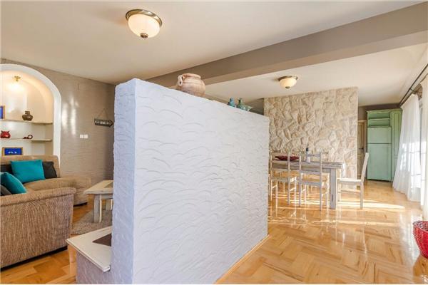 Apartment A6, for 8 persons