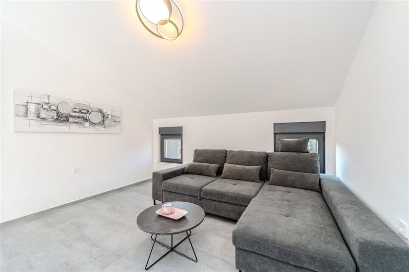 Apartment A3, for 6 persons