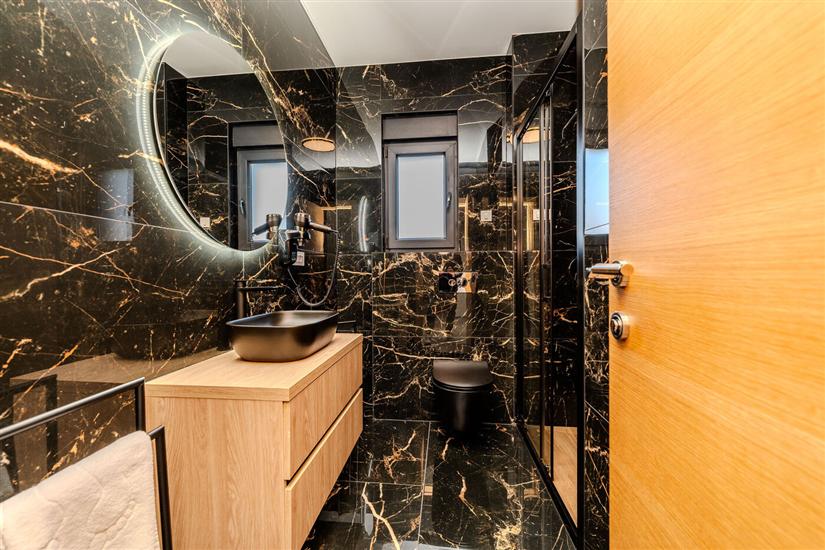 Apartment A3, for 6 persons