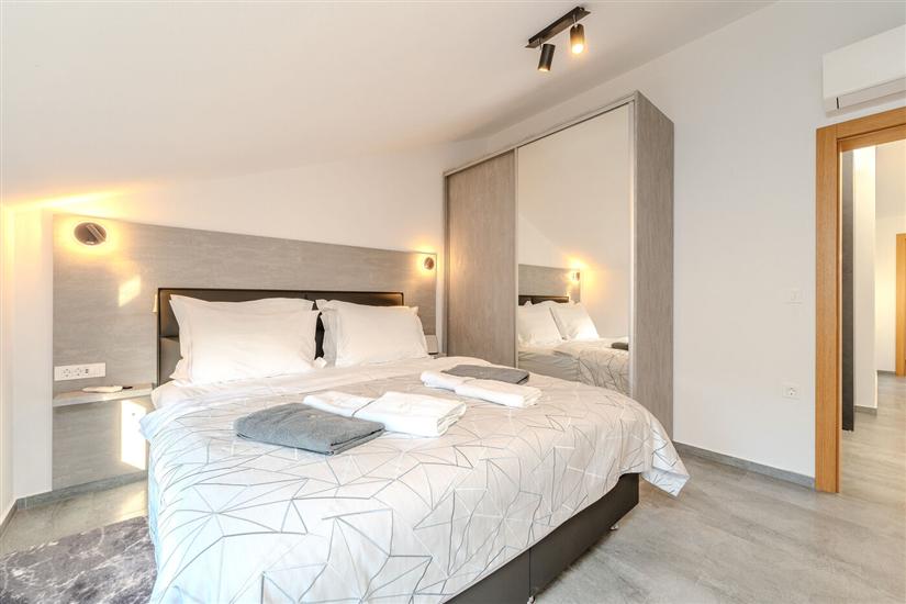 Apartment A3, for 6 persons