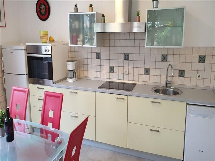 Apartment A1, for 6 persons