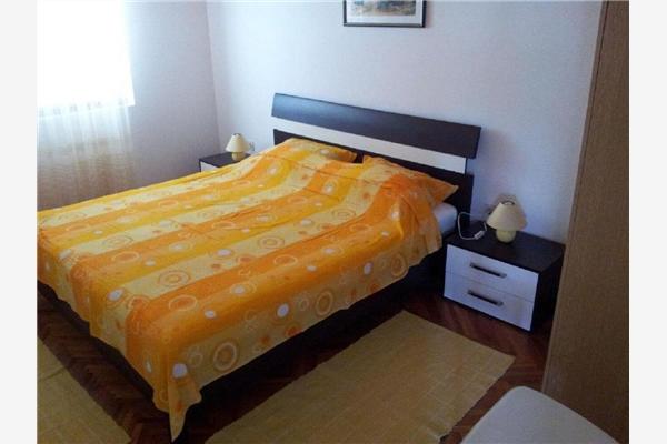 Apartment A1, for 6 persons